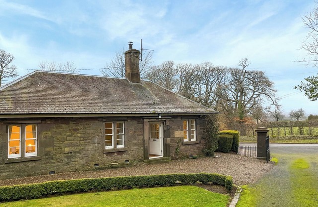 1 bedroom accommodation in Kettins, near Coupar Angus