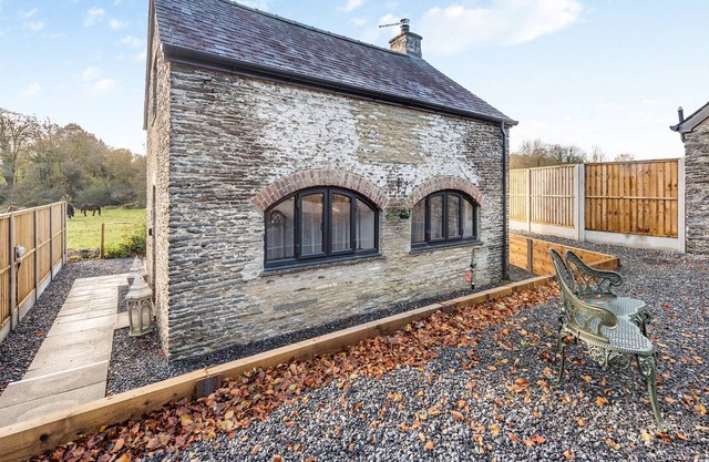 1 bedroom accommodation in Cribyn, near Lampeter