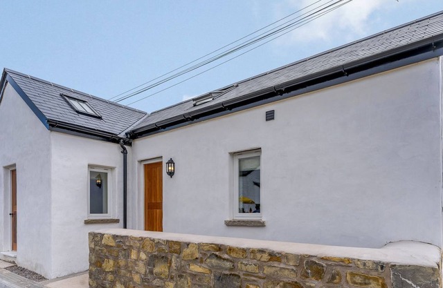 1 bedroom accommodation in Monknash, near Cowbridge