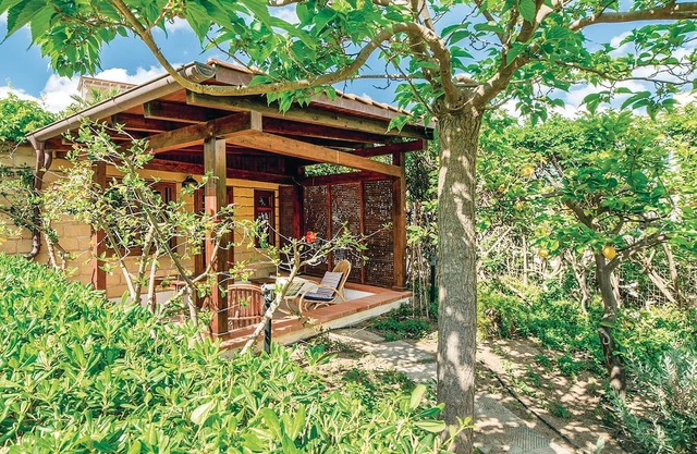 Alojamiento de 1 habitaciones en Menfi AG