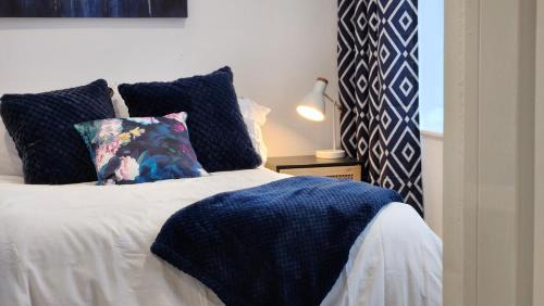 1 Bedroom Apartment Urban Stay