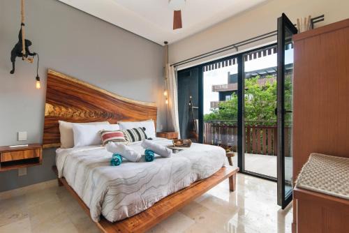1 Bedroom apt - 3 Beach Clubs & Rooftop pools
