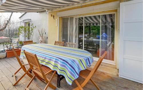 1 Bedroom Awesome Home In Saint-Denis