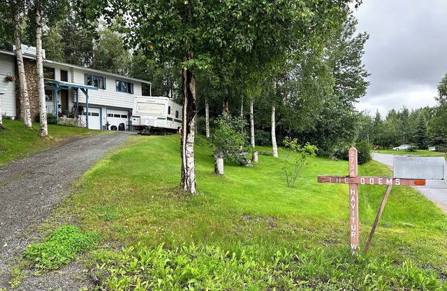 1-bedroom basement unit with Mountain View in Anchorage w/ high speed WiFi