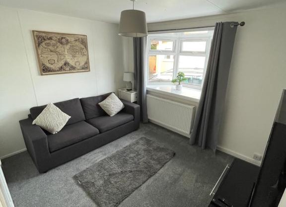 1-Bedroom Chalet at Maryville Caravan Site - Uddingston, Glasgow