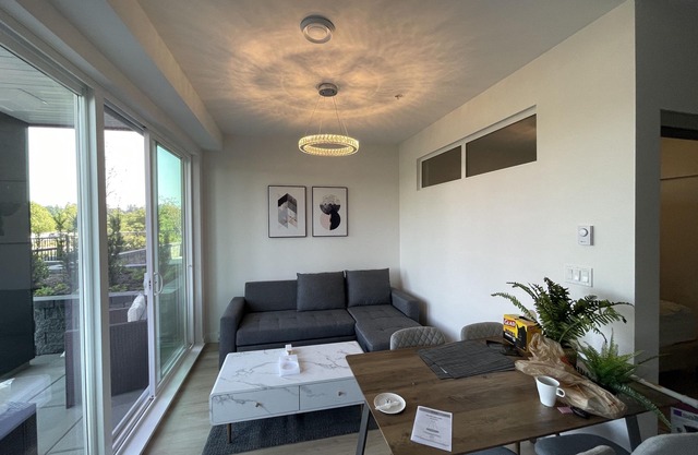 1 Bedroom condo opposite Tsawwassen Mall!!