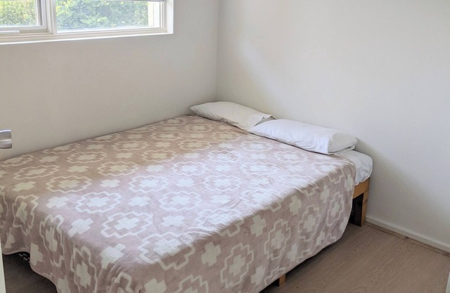 1 bedroom flat next to Adelaide CBD & Norwood Parade: Quiet street with parking!