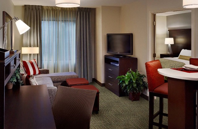 1 Bedroom | Indoor Pool, Hot Tub, Free Breakfast