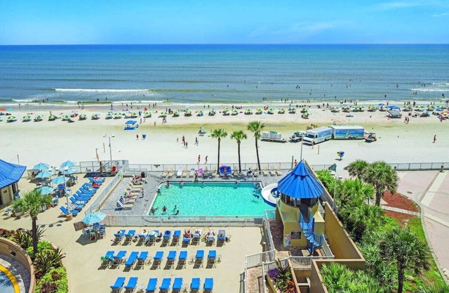 1 BEDROOM KING OR QUEEN SUITE WITH BALCONY