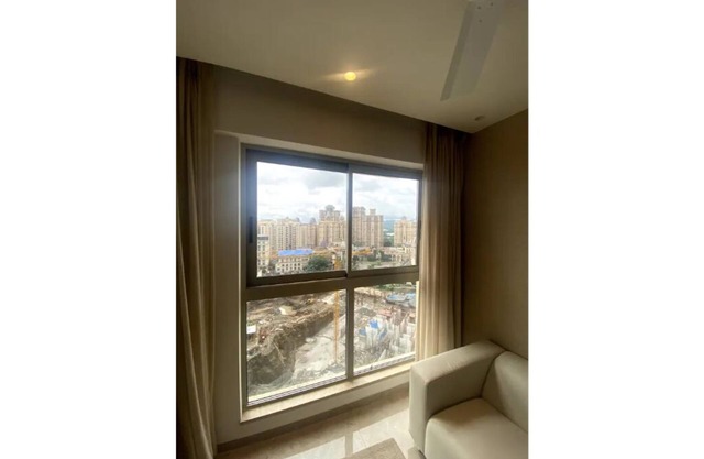 1-Bedroom Lake View Apartment at Hiranandani Powai
