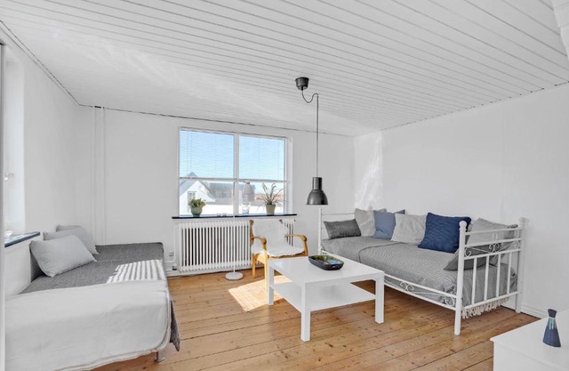 1 Bedroom Lovely Apartment In Hirtshals