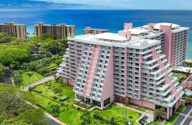 1-Bedroom Ocean View at Hilton Ka'anapali: Stunning Views, Pools & Island Luxury