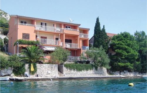 1 Bedroom Stunning Apartment In Klek