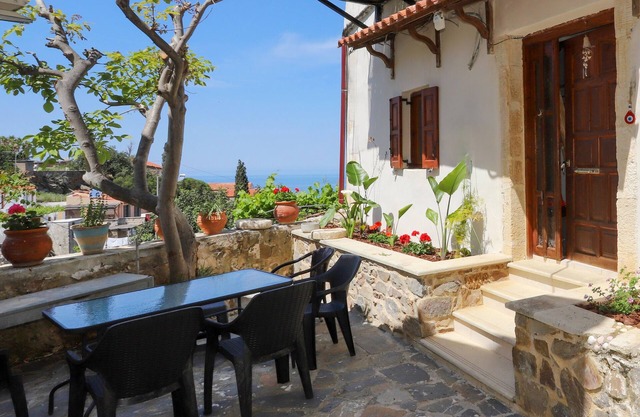 1-bedroom villa in beautiful Rethymno with sea view