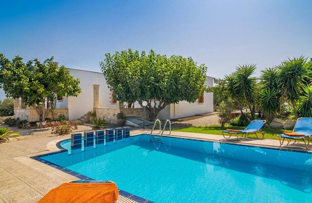 Villa Manos de 1 dormitorio con piscina común