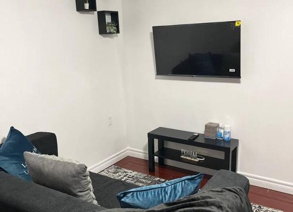 1 bedroom with private entrance
