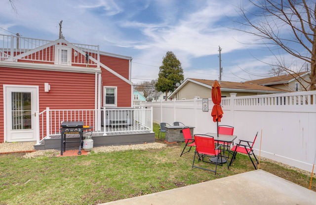 1 Block to Beach: Home w/ Hot Tub in Port Clinton!