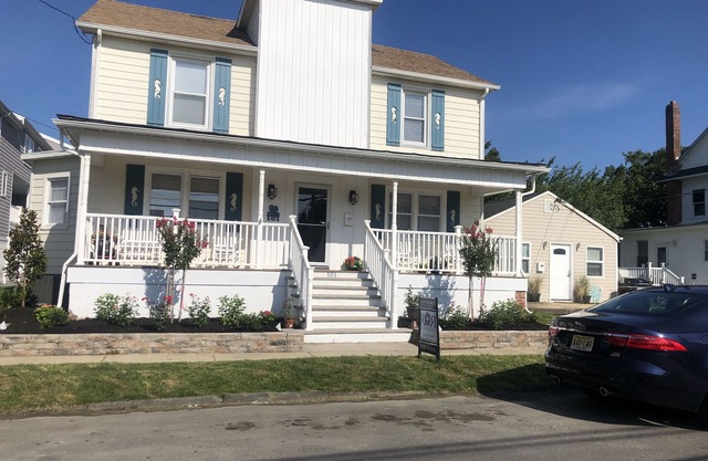1 Block to Belmar North End Beaches