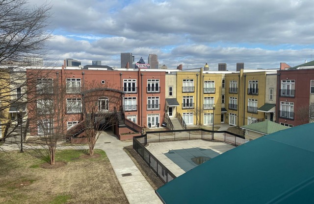 1 BR 1 BATH CONDO DOWNTOWN ATLANTA