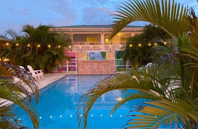 One-Bedroom Apartment at El Flamingo Beach Club