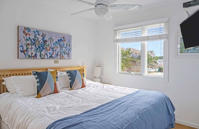 1 BR Beach Studio and Relax Balcony in Amangansett