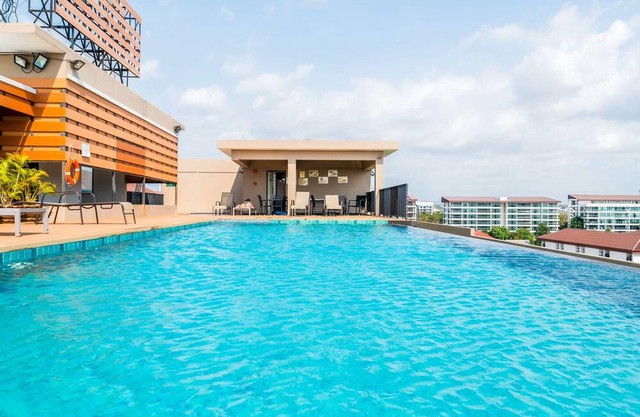 Suite familiar de 1 habitación Jomtien Beach W / Seafood Market