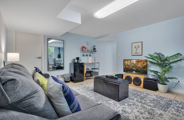 1 BR Suite w/ Fenced Backyard + Parking!