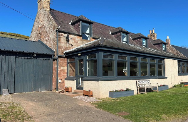 1 DEUCHRIE COTTAGES, pet friendly, with open fire in East Linton