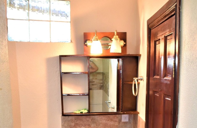 1 habitación a 20 min del aeropuerto de Alajuela. Mejores vistas!