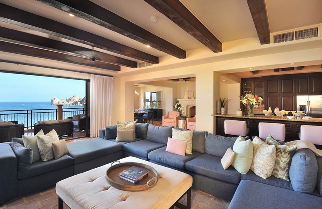 1 FREE NIGHT on Luxury 2-Story 4BD Oceanview Penthouse in Cabo