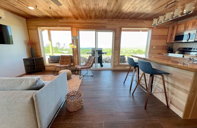 #1 Island Overlook - Lake Superior Views