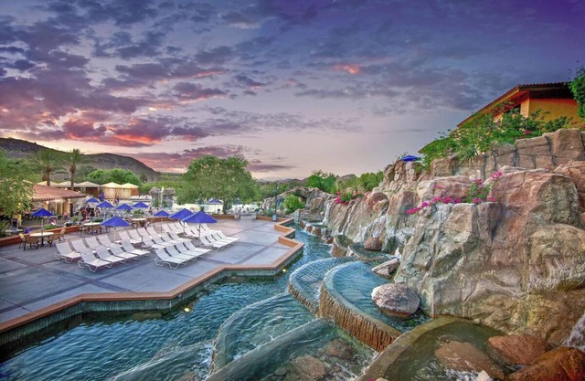 1 King 1BR Suite, Hilton Phoenix Tapatio Cliffs, 7 Pools, Waterfall - 2 Units