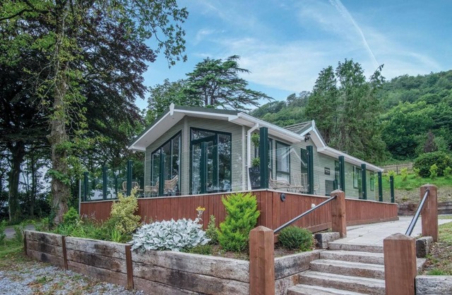 1 Manor Lodge - 3 Bedroom Lodge - Pendine