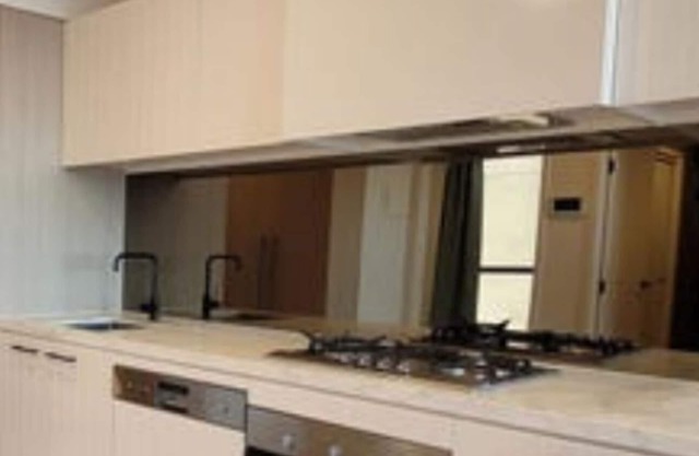 1 master bedroom for 3 weeks rent (1-22 July)
