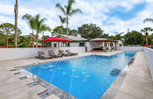 1 Mi to Boat Ramp: 'The Islander' Home w/ Yard