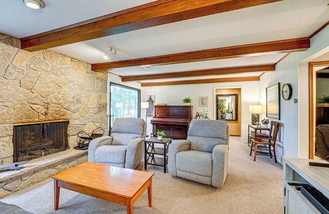 < 1 Mi to Lake Michigan: Peaceful Cabin w/ Yard!