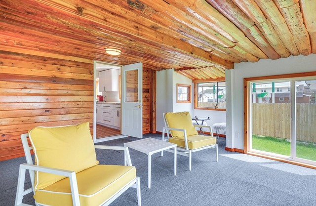 1 Mi to Shore: Lake Michigan Retreat w/ Game Room!