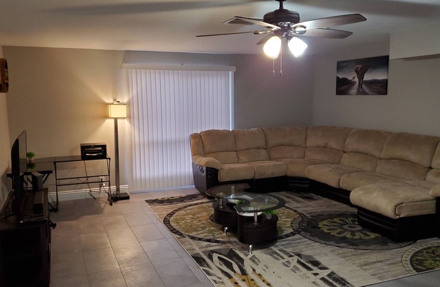 1 mile from the strip! Enjoy your Vegas home away from home!