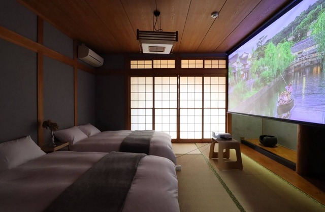 1 min walk to JR station Private floor w garden / Fukuoka Fukuoka
