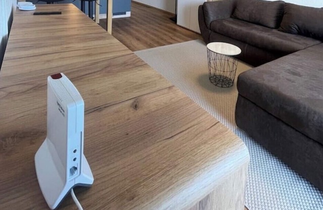 1 minute walk from Lake St. Urban