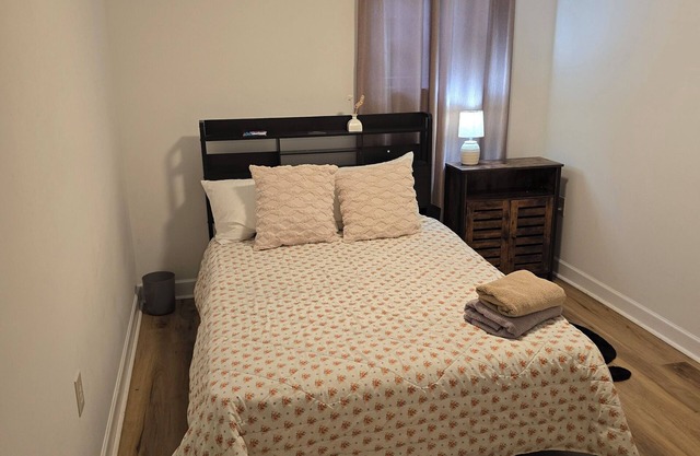 1# Private, Affordable & Clean Room.