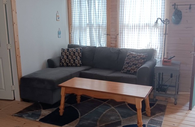 1 private bedroom, sofa sleeper and 2 lofts - Cabin In The Country Woods