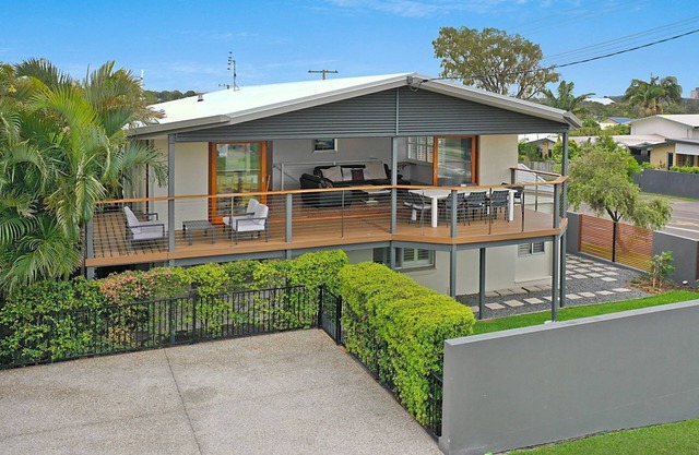 1 Rowell Street Battery Hill QLD