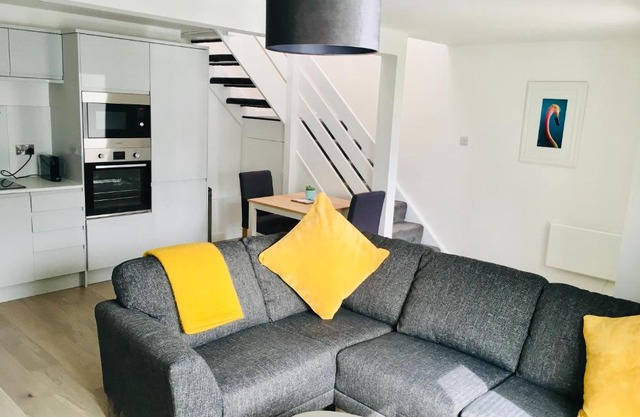 1 Shiphouse Apartment