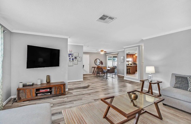 1 Story Henderson Home w 3BR, Hot tub, Sleeps 6