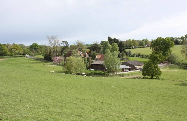 1 Weaver's Cottage - tranquil haven in rural Kent