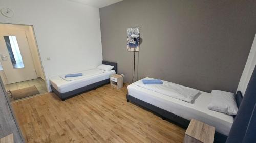1 Zimmer Room