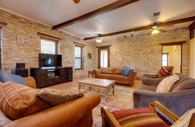 10-Acre San Marcos Vacation Rental ~ 6 Mi to TSU!