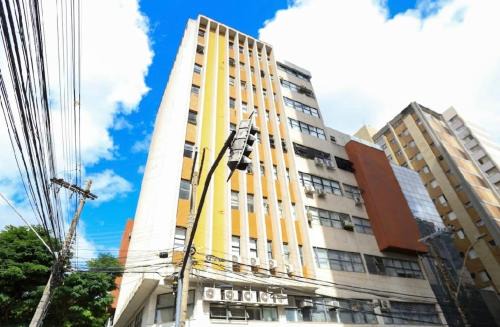10 air conditioning, near Skema School 500mts, full kitchen, garage, next to Savassi