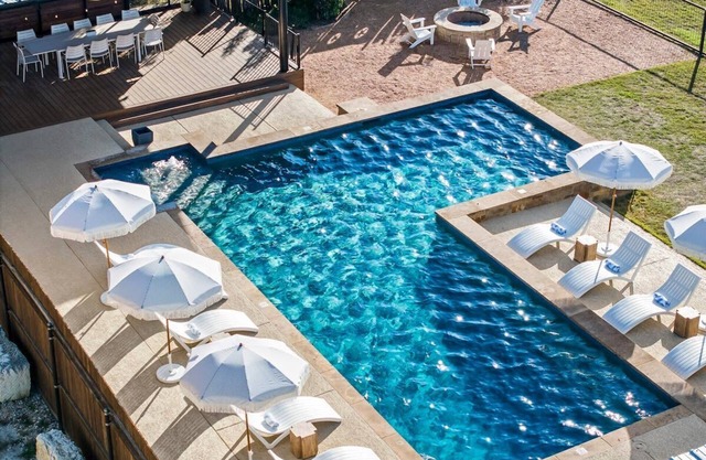 10 Bedroom Escape - Pool | Hot tub | Pickleball